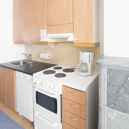 劳图拉皮公寓 萨利色尔卡