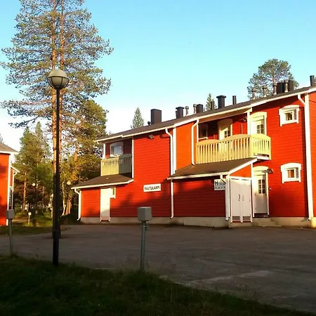 アパート ラウトゥランピ