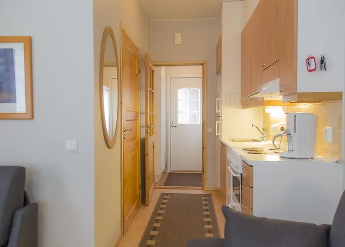 アパート ラウトゥランピ *