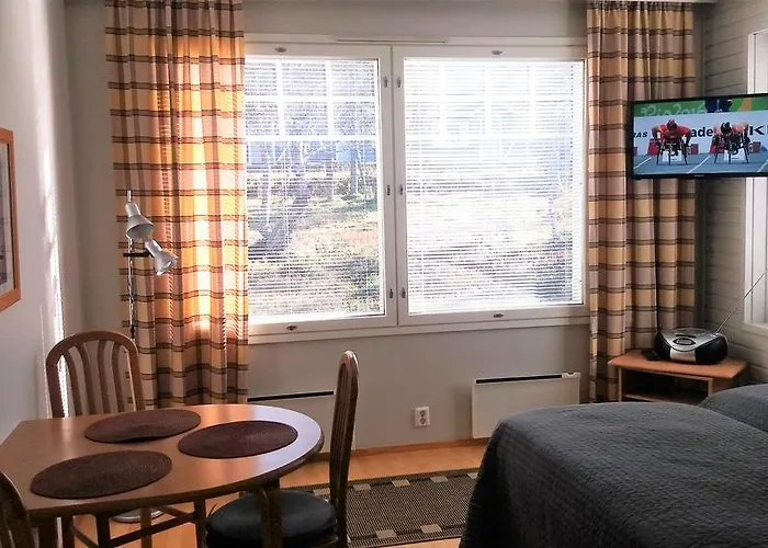 アパート ラウトゥランピ *